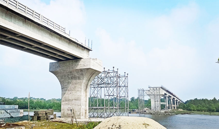 ১০ বছরেও শেষ হয়নি একটি সেতু নির্মাণ কাজ